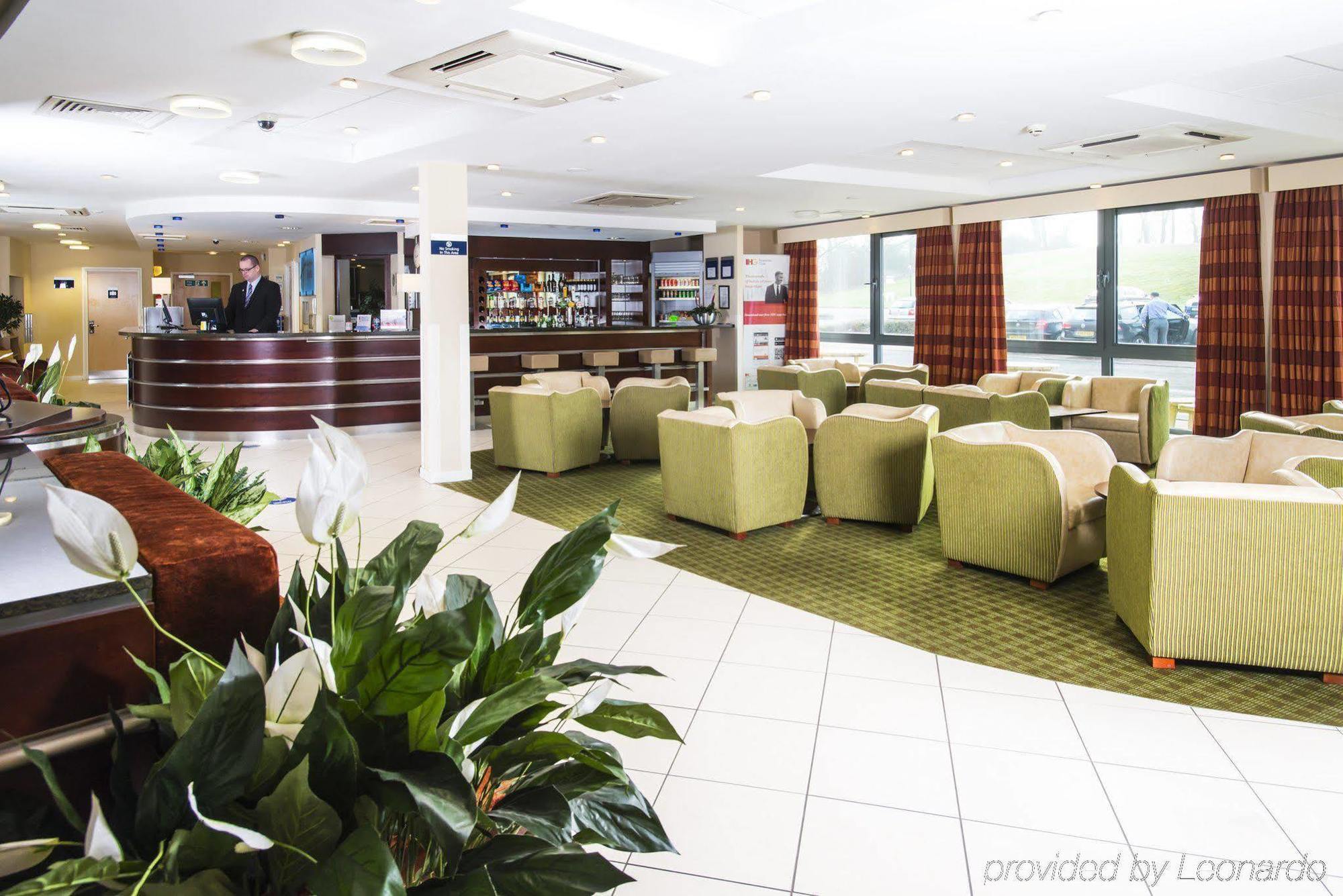Holiday Inn Express Dunfermline By Ihg Exterior foto